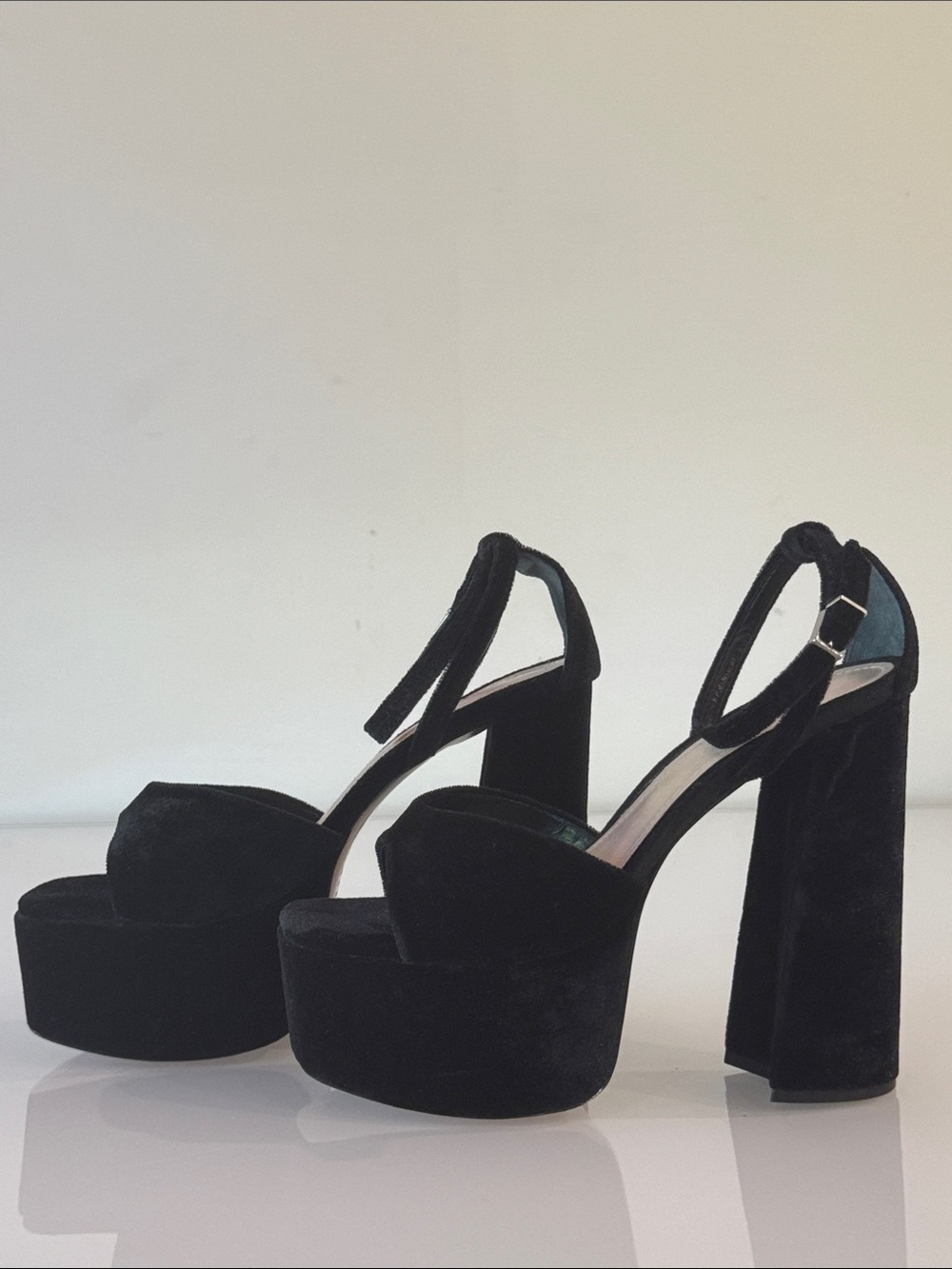 SCHUTZ Ariya Platform Sandal Black Velvet Size 7 - Picture 3 of 13